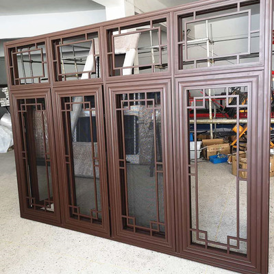 做铝合金仿古门窗，板栗色是唯一选择吗？冠墅阳光百叶窗的多样化美学